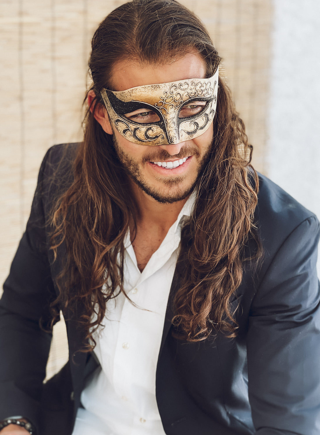 The Art of Hosting a Remarkable Masquerade Event: An Ultimate Guide