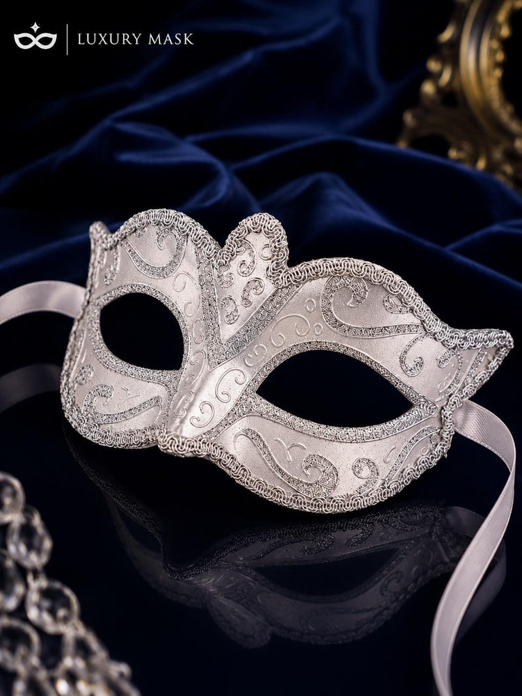 Silver masquerade mask for women product view 6